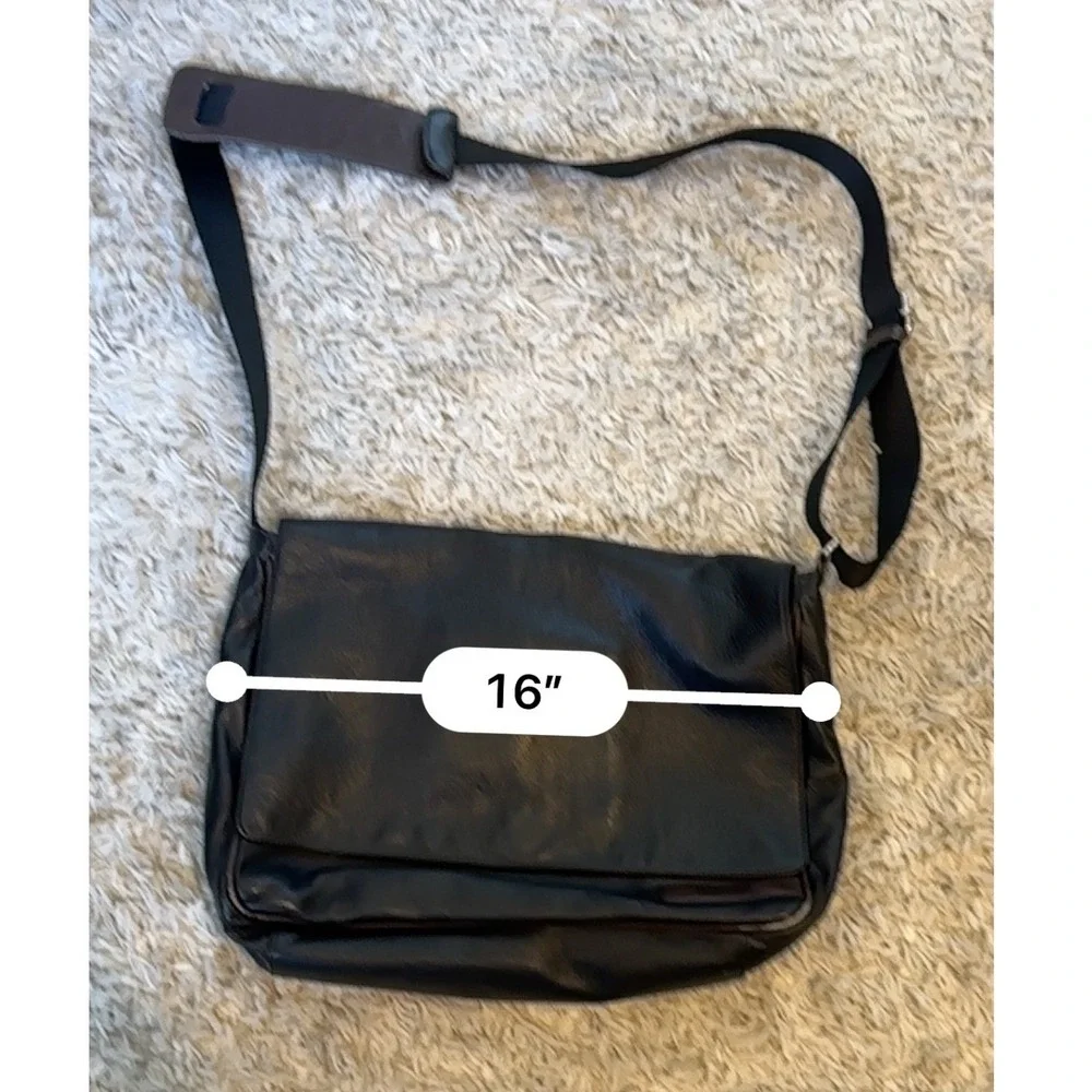 Tuscan's Black Pebbled Leather Messenger Bag Adjustable Crossbody Italy